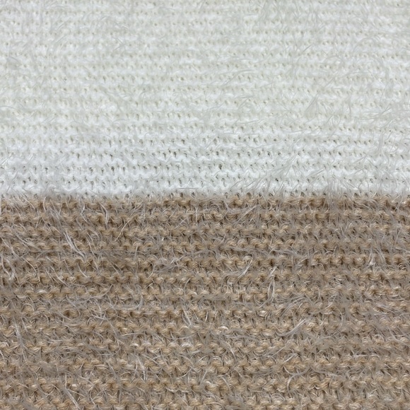 Apt. 9 Turtleneck Open Side Poncho Cream Tan Beige One Size Fits Most - Picture 9 of 12